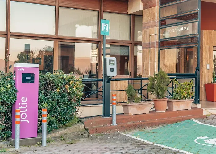 Ambassador Thessaloniki Plagiárion