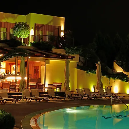 Ambassador Thessaloniki Plajári