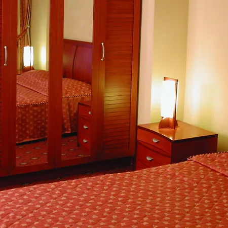 Ambassador Thessaloniki Plajári