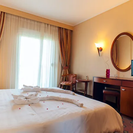 Szálloda Ambassador Thessaloniki Plajári