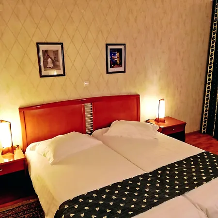 Ambassador Thessaloniki Szálloda Plajári