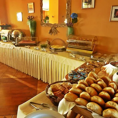 Szálloda Ambassador Thessaloniki Plajári