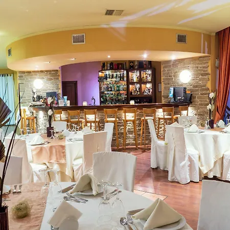 Ambassador Thessaloniki Szálloda 3*