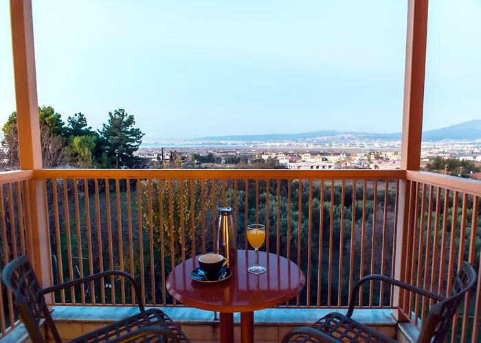 Ambassador Thessaloniki Plagiárion