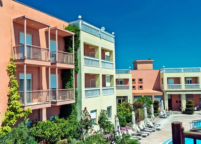 Hotel Ambassador Thessaloniki 3*